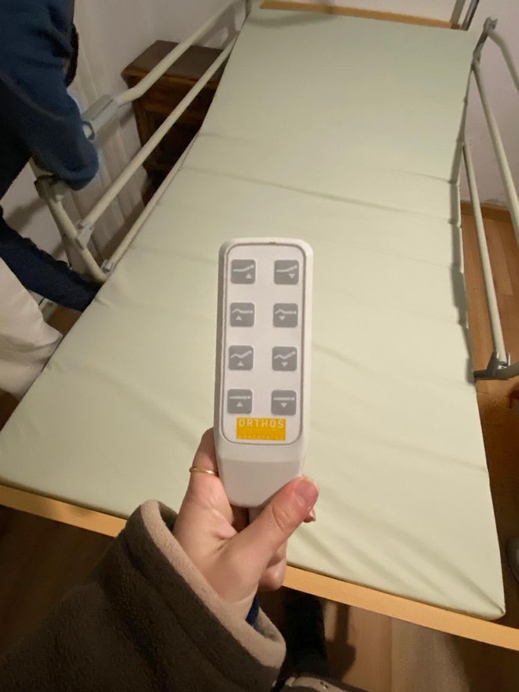 Cama articulada, eletrica, estado como novo