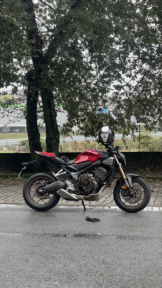 CB650R e-clutch 35kw
