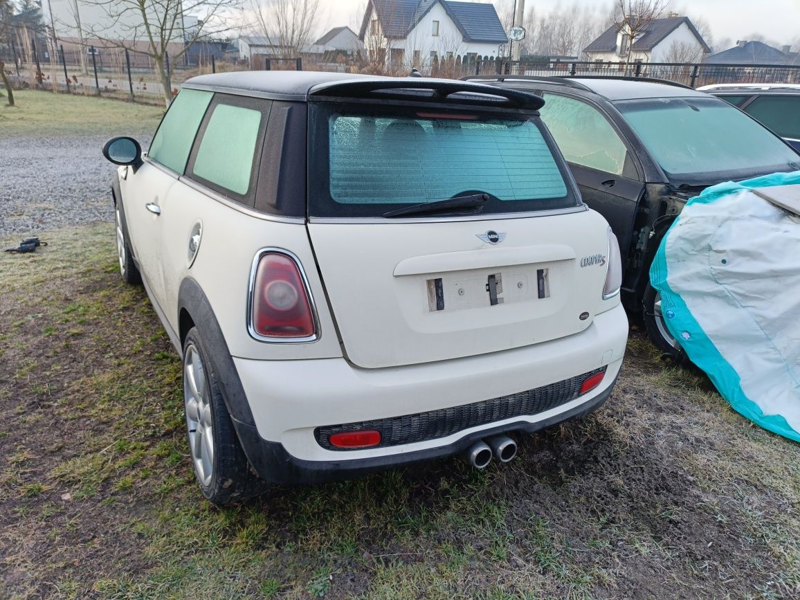 Części mini Cooper S r56 1.6 N14b16a kolor dark silver maska Lampy zde