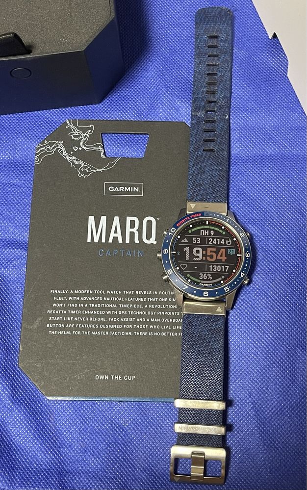 Смарт часы Garmin MARQ Captain, титан