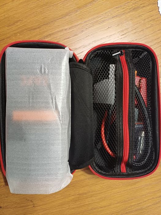 Urządzenie rozruchowe booster z kompresorem