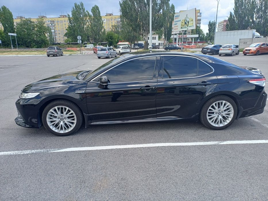 Продам Toyota Camry 2020 года
