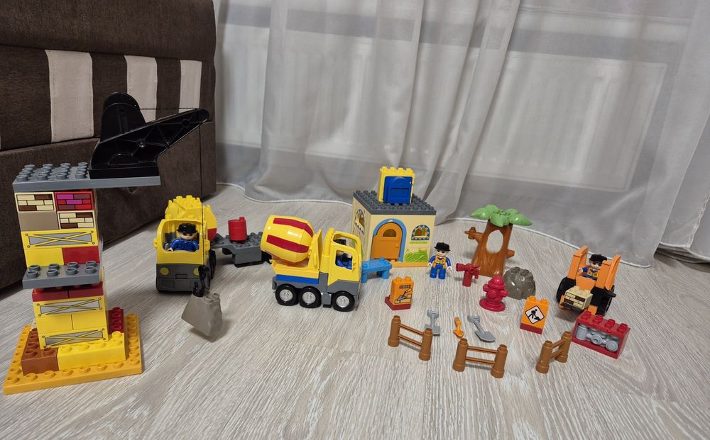 JDLT конструктор. Аналог лего дупло. Lego duplo. Будівельники. Поліція