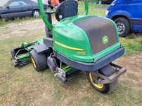 Toro Kosiarka wrzecionowa John deere 2500 E Cut Hybrid Groomer diesel