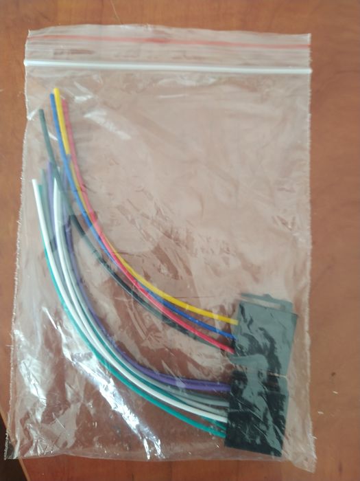 Fichas autoradio ISO femeas