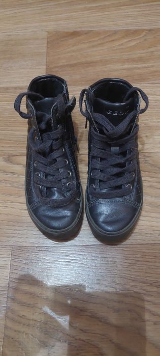 Ботинки на девочку GEOX