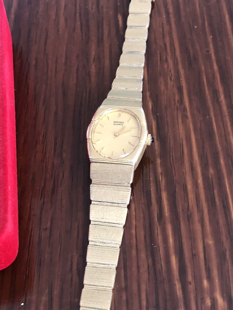Zabytkowy zegarek damski japońskiej marki Seiko Vintage