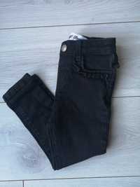 spodnie rurki skinny jeansy czarne z falbanką Denim 104
