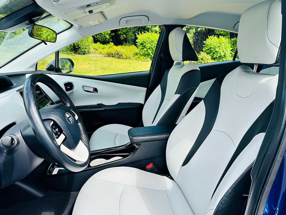 Toyota Prius      2016