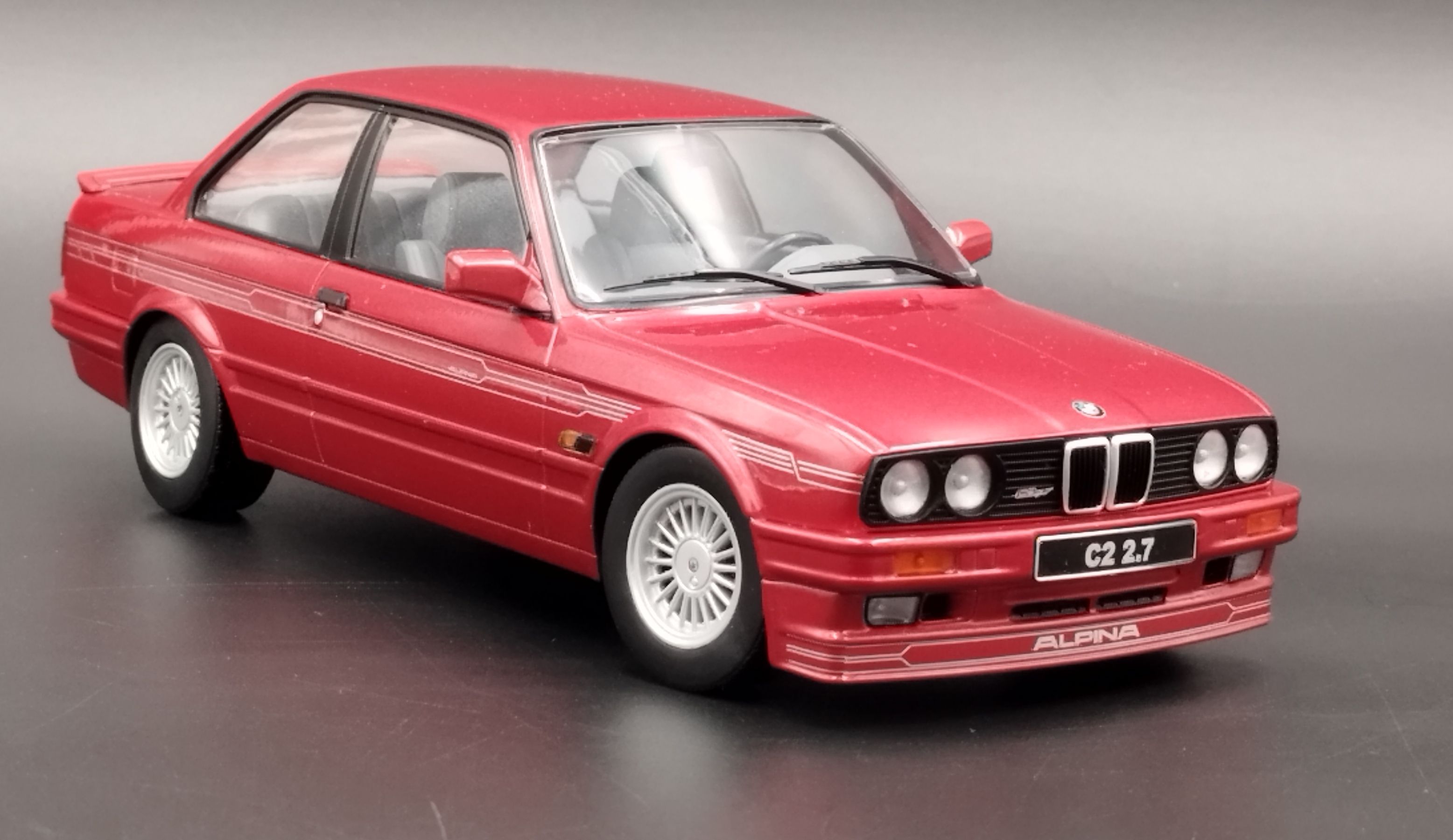 1:18  K&K  Scale 1988 BMW Alpina C2 2.7 E30