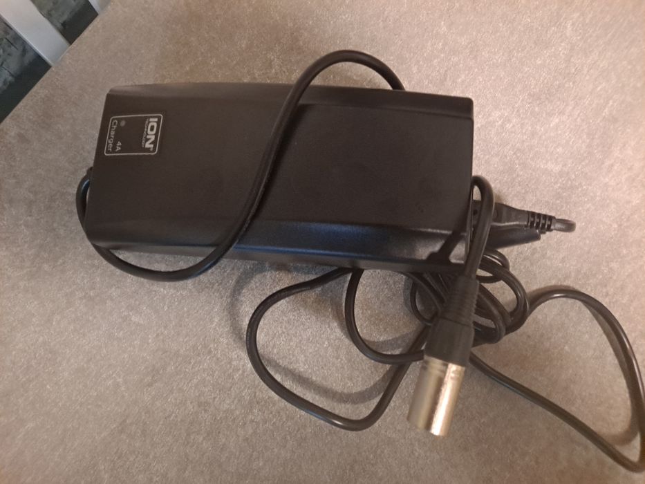 Ładowarka do roweru elektrycznego