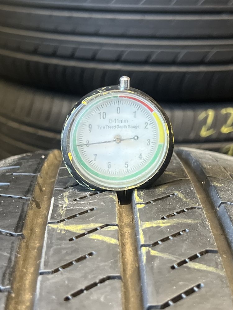 *Opony Falken 215/70/15C para