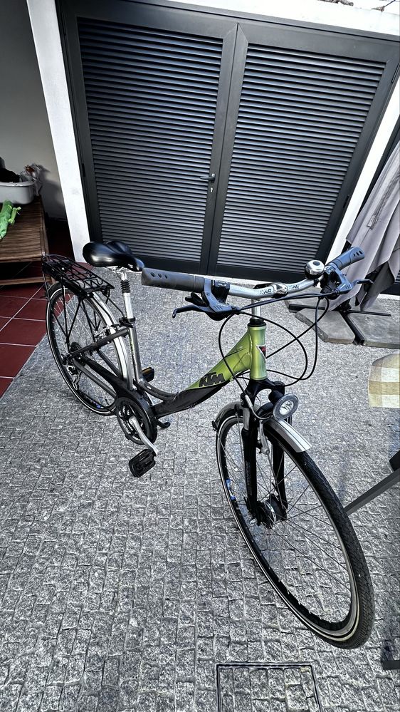 Bicicleta com 27 mudanças Shimano