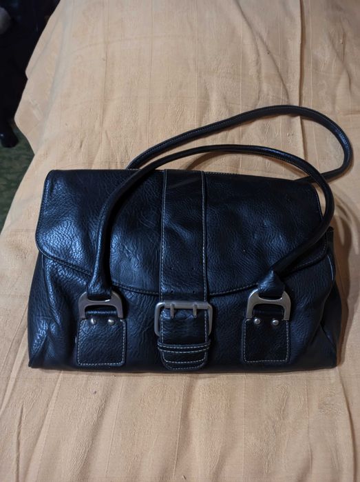 Женская кожаная сумка с двумя ручками