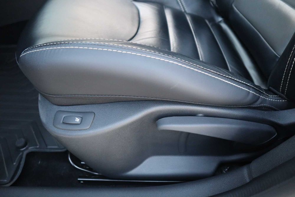 Renault Clio Initiale Paris- 1.2 TCE 120CV 37mil Km - Modelo Exclusivo