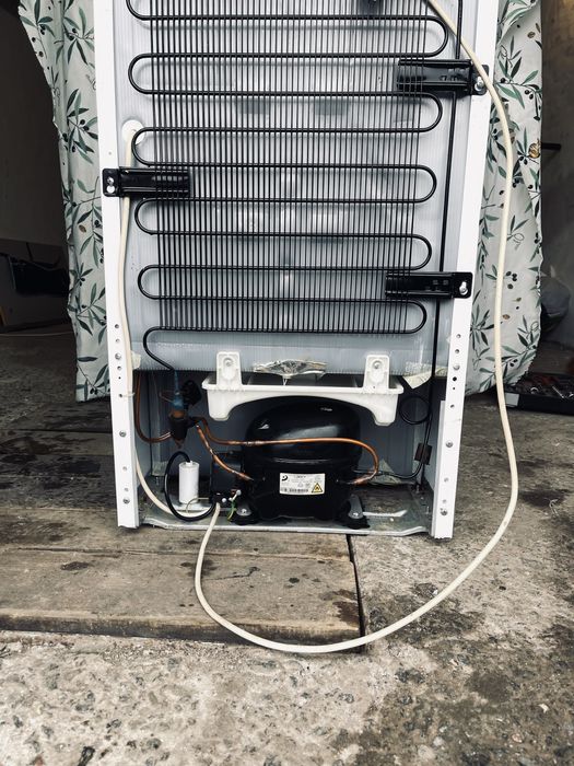 Продам холодильник