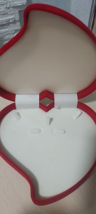 Футляр для ювелірних виробів