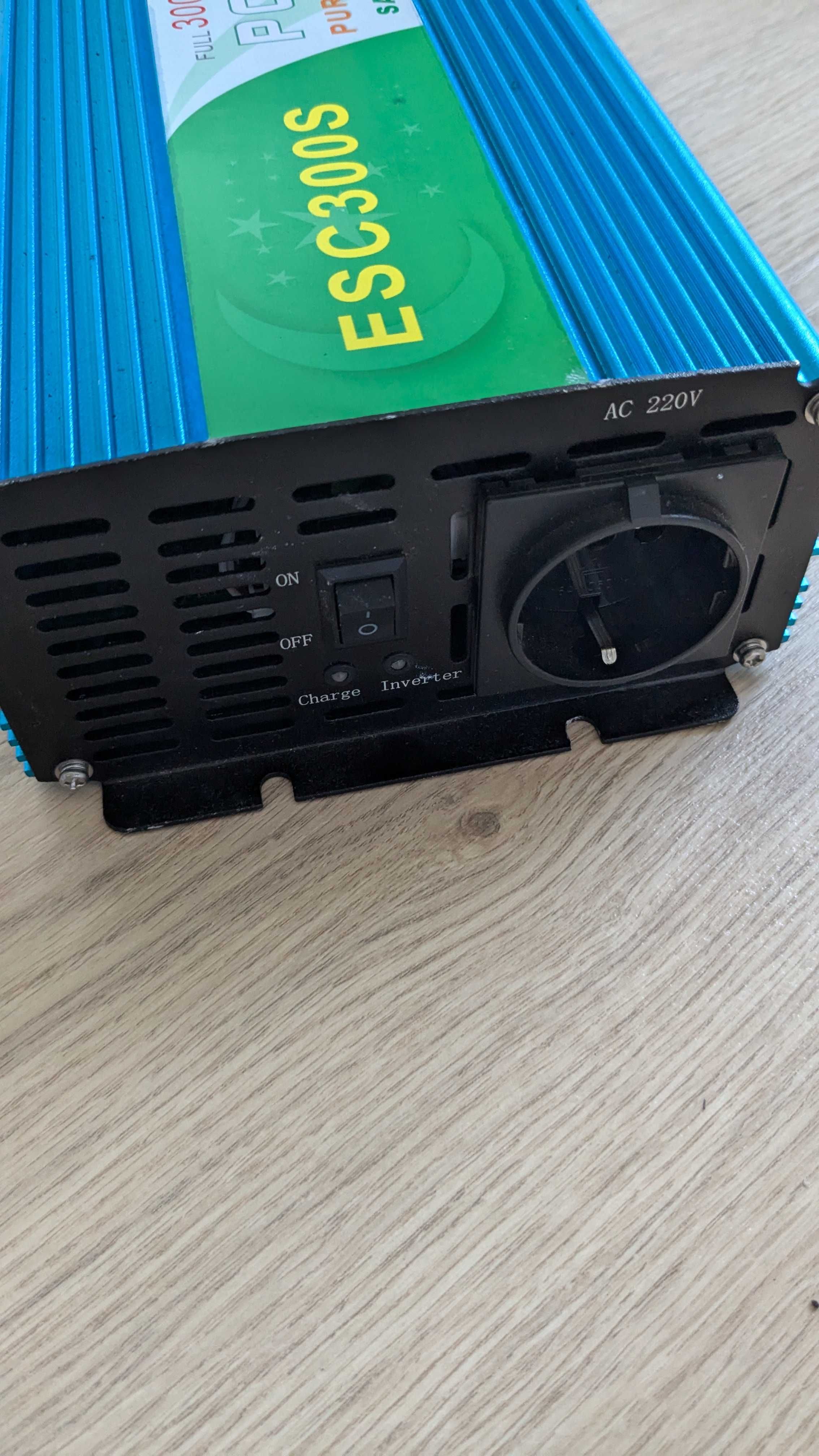 Инвертор ESC300s, 2в1 со встроенным ЗУ