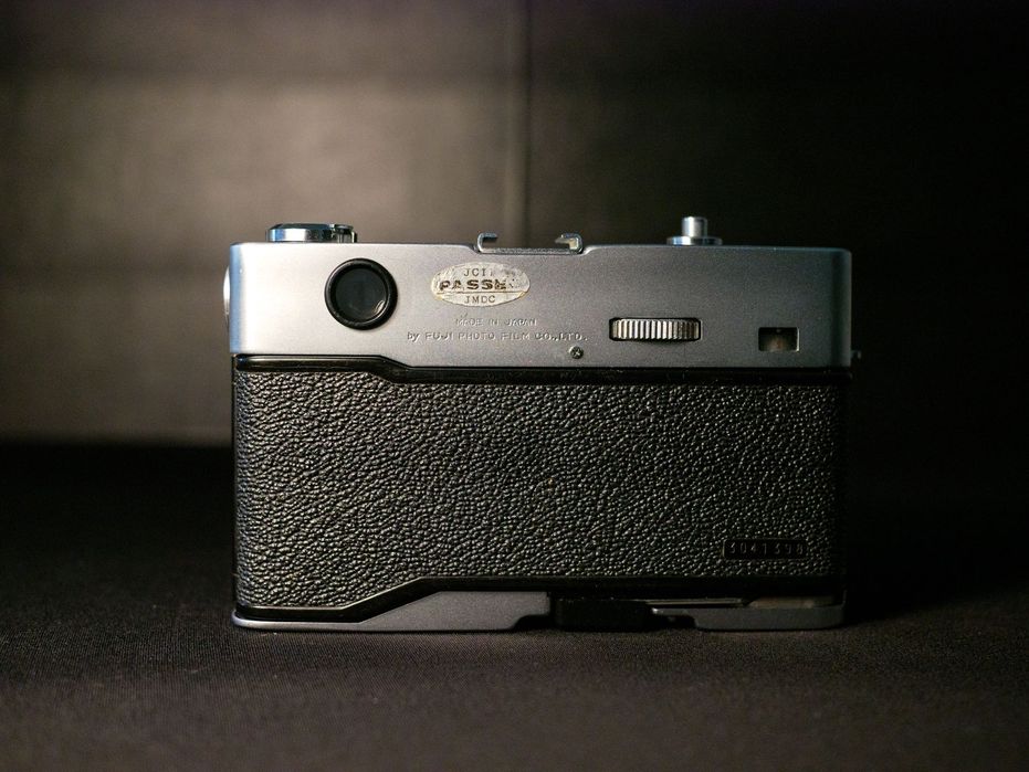 Fujica Compact Deluxe 45mm f/1,8