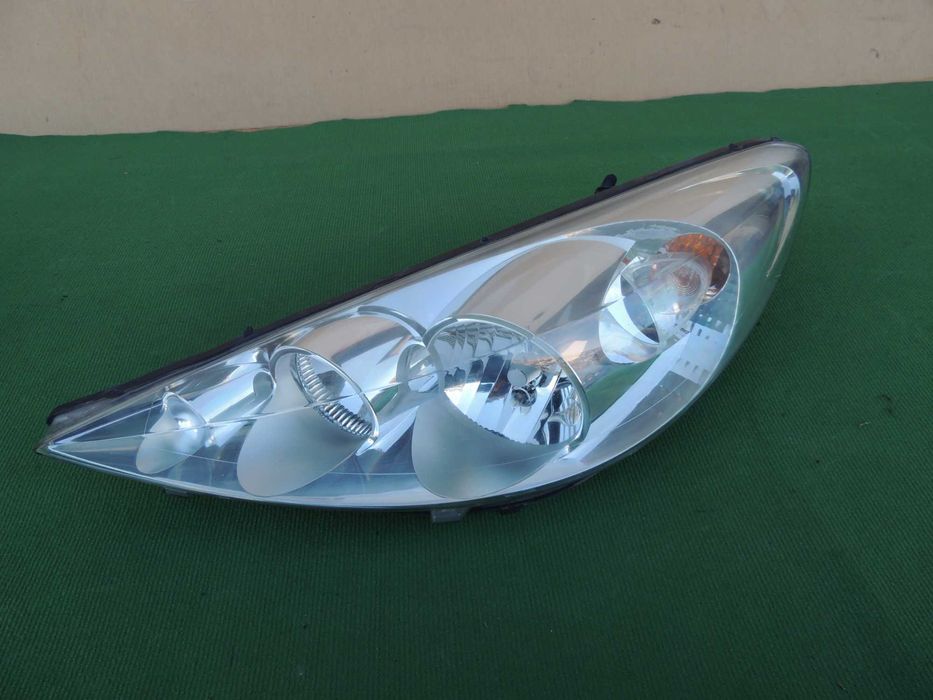Lampa przednia lewa europejska Peugeot 206 + PLUS 07,08,09,10,11,12-14