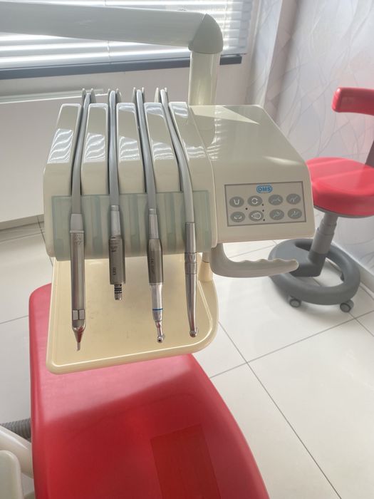 Стоматологічна установка OMS Linea ESSE з верхньою подачею Італія