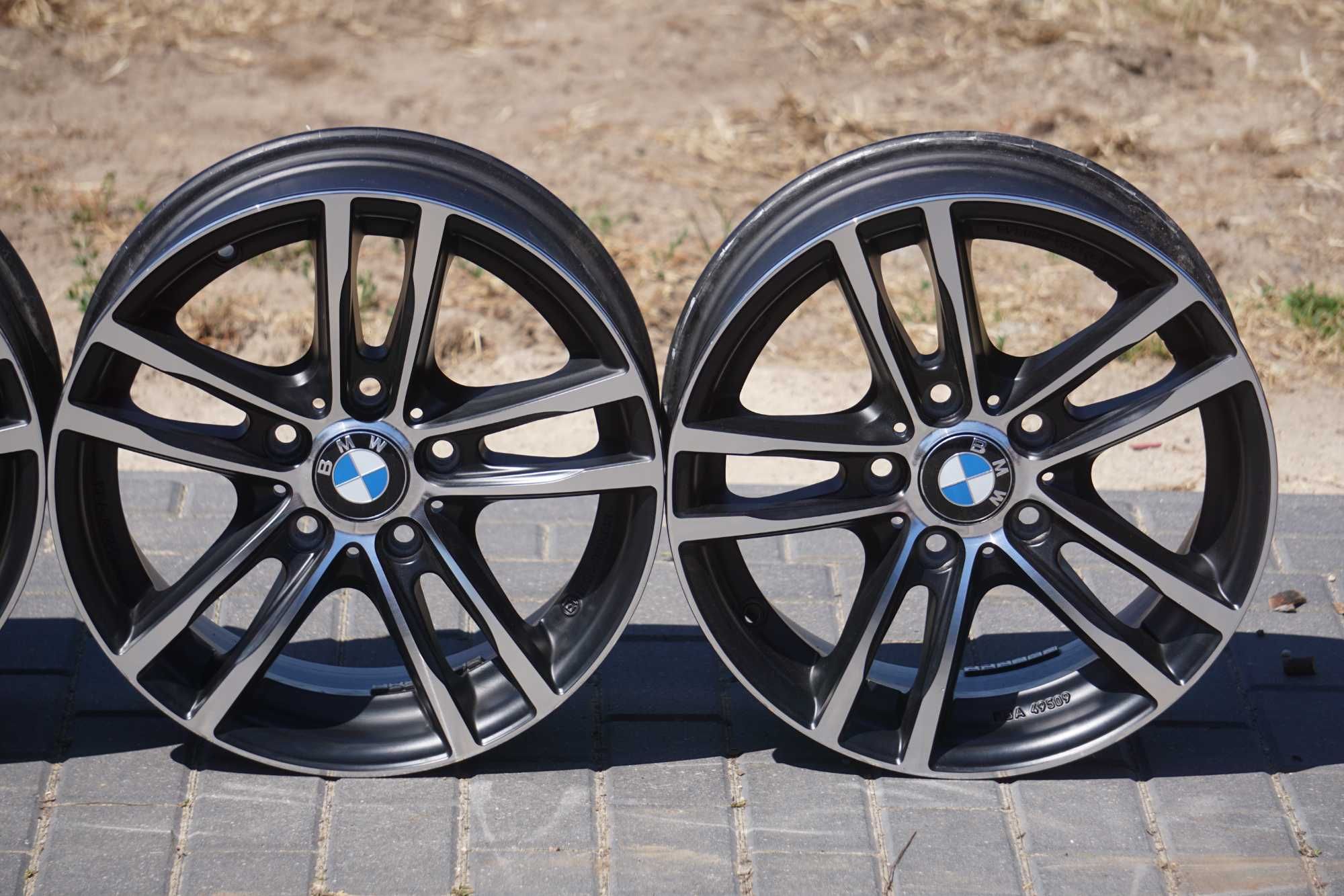 Alufelgi do BMW 5x120 7Jx16 et40 cb72,6mm czarne i front polerowany