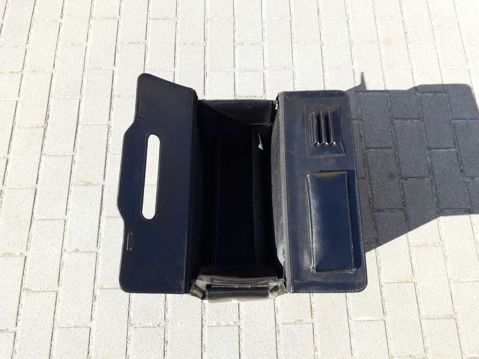 Torba lekarska kufer kuferek teczka pilotka skóra db stan nr 1