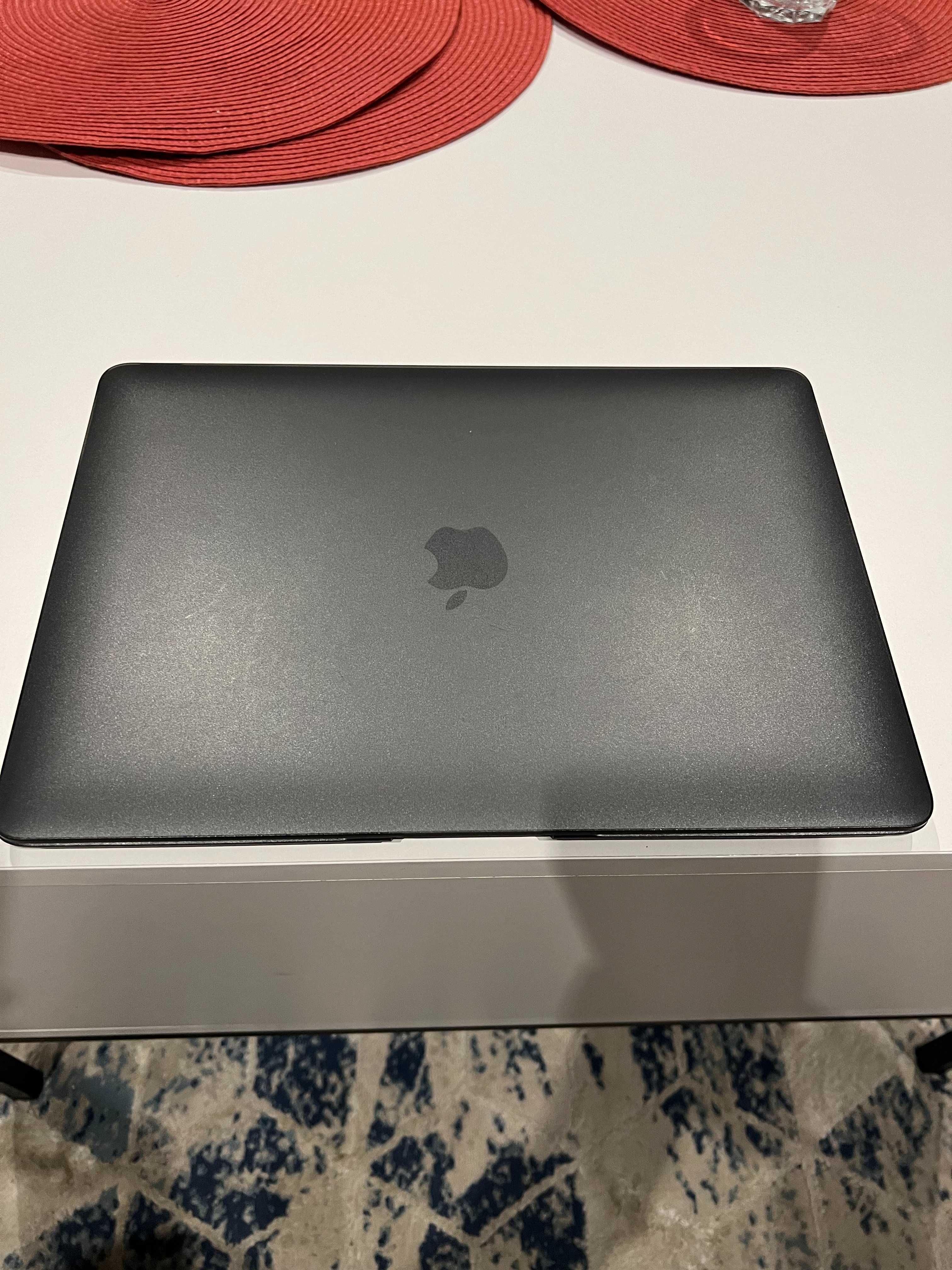 Macbook Air M1, 13.3-idealny-polecam