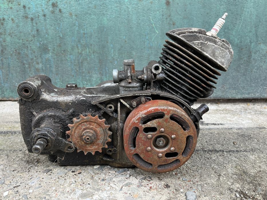 Simson SR1/SR2 silnik zaplon kartery skrzynia ladny stan
