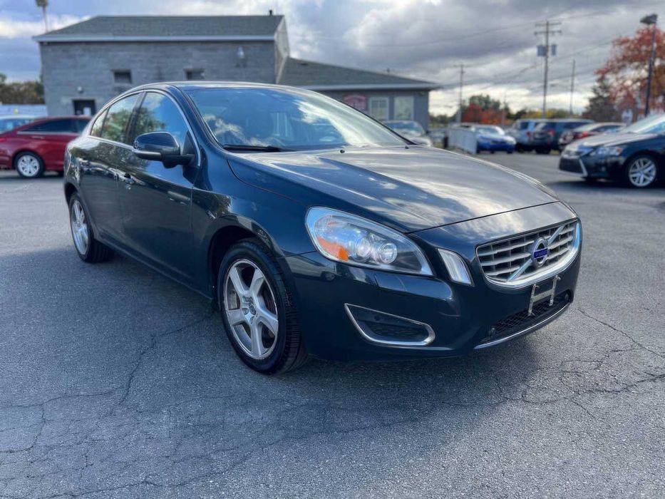 Volvo S60 T5 Premier Plus      2013