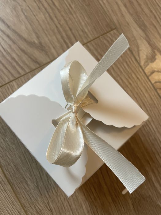 Свічка півонія з соєвого воску ручної роботи подарунок