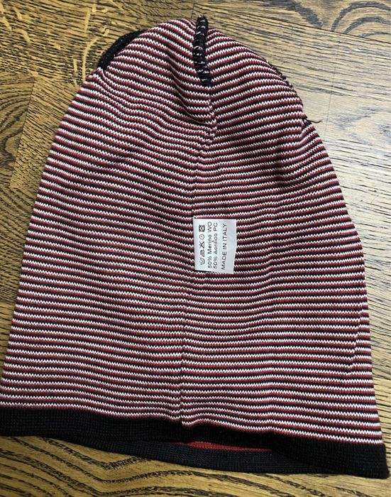 Продам шапку Armani