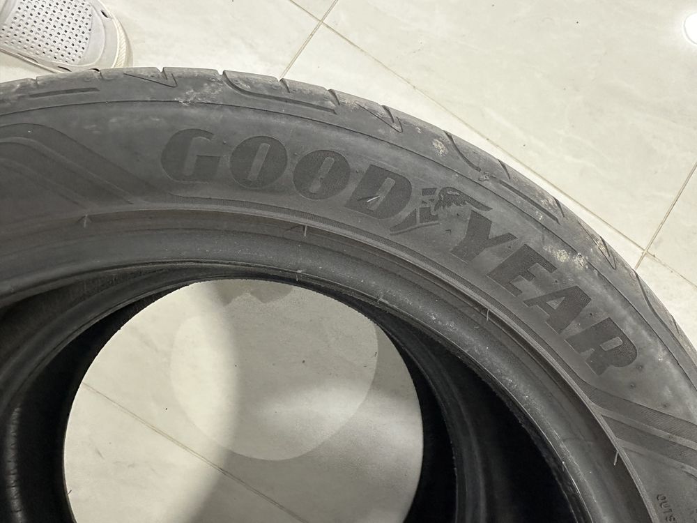 245 45 18 Літо, пара GoodYear, пара Michelin