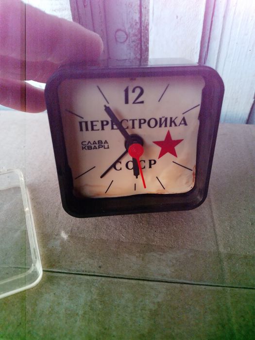 Настольные часы ссср квадратные перестройка