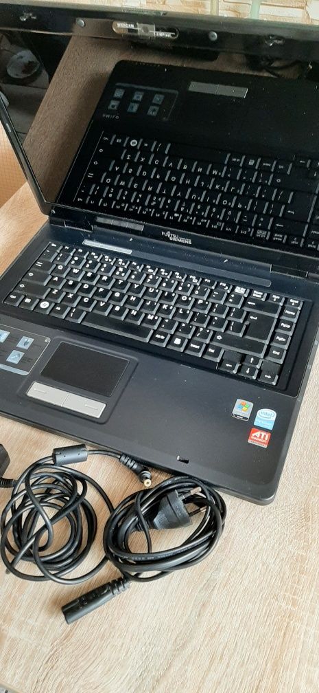 Sprzedam laptopa fujitsu siemens