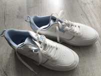 Nowe buty sportowe Bench r 41. Buty sportowe na platformie.