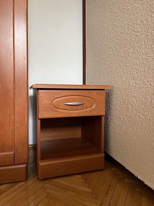 Szafa na ubrania, z pozostalymi elementami