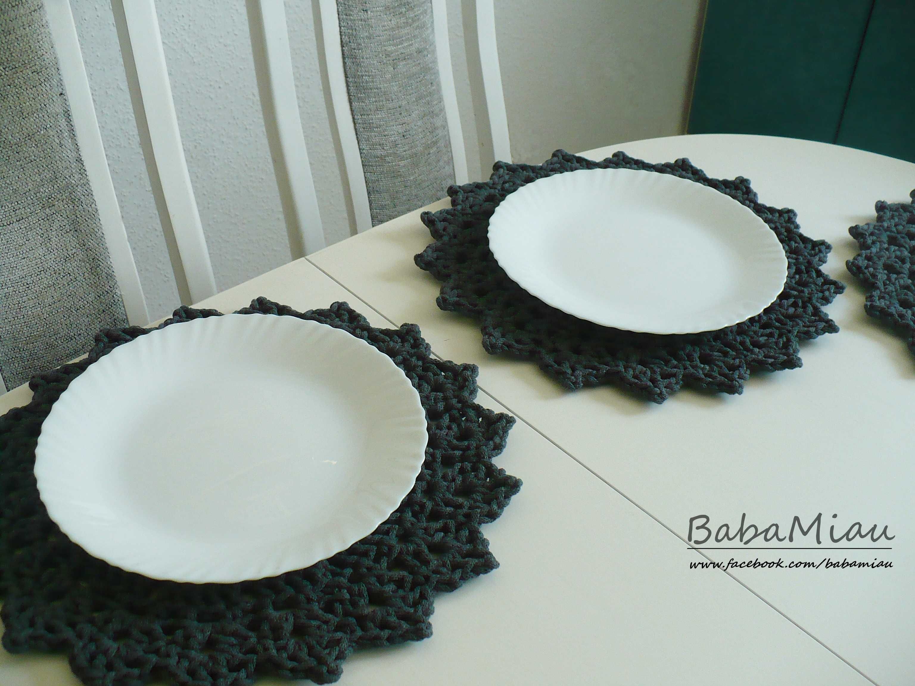 Podkładki pod talerze ażurowe handmade - kolory