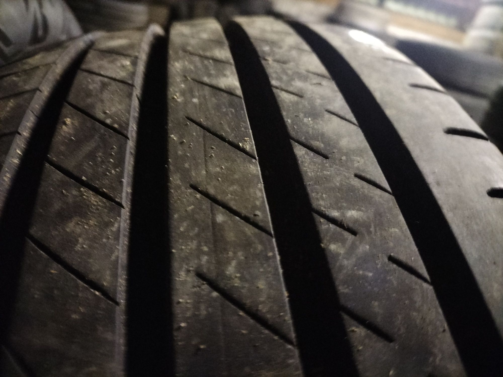 Bridgestone 235/60/18 opony letnie 2022r.