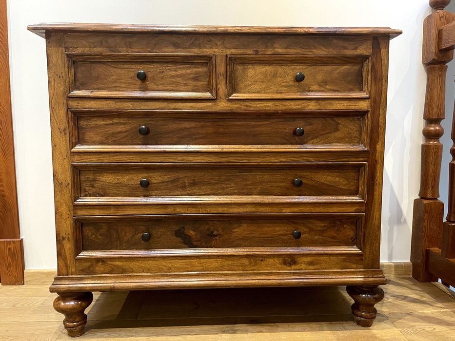 Komoda w stylu kolonialnym 5 szuflad