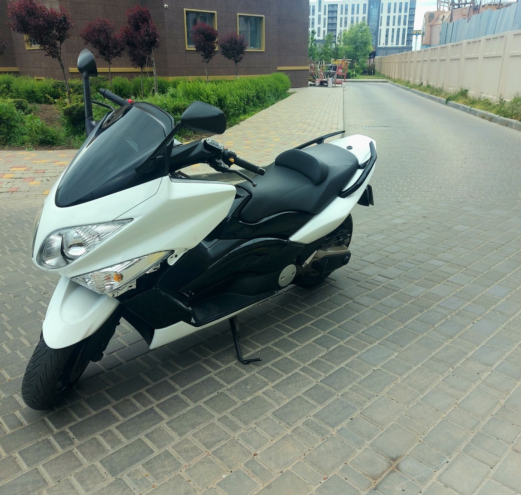 Продам Yamaha T-max 500