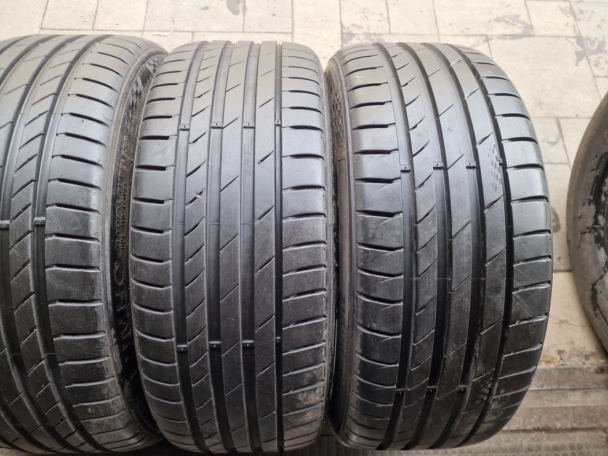 Летняя резина 215/40 R18 Kumho