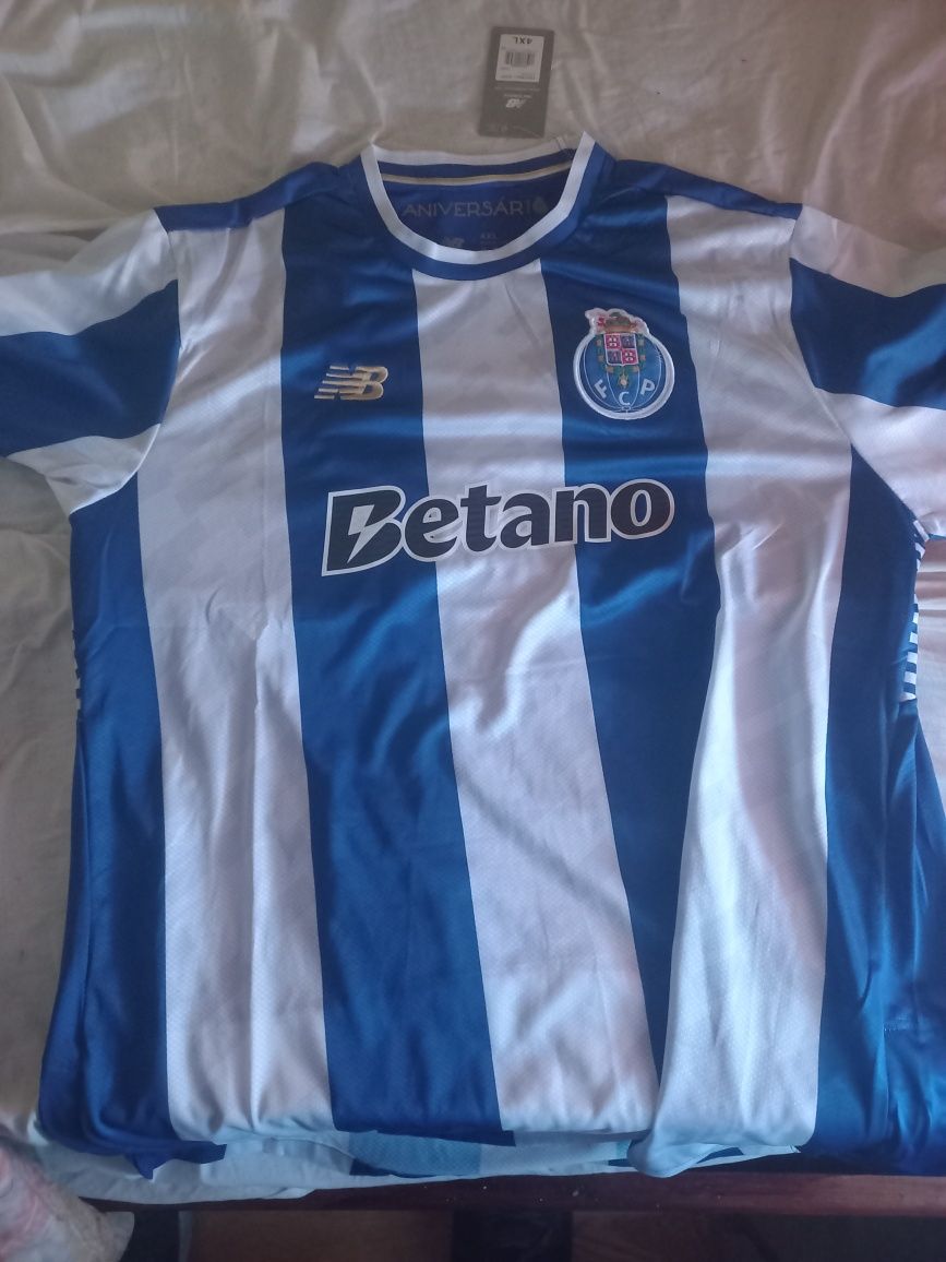 Vendo camisola FC Porto nova ainda com etiqueta