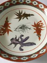 Prato de porcelana chinesa com carpas, marcado, cerca 1930/40