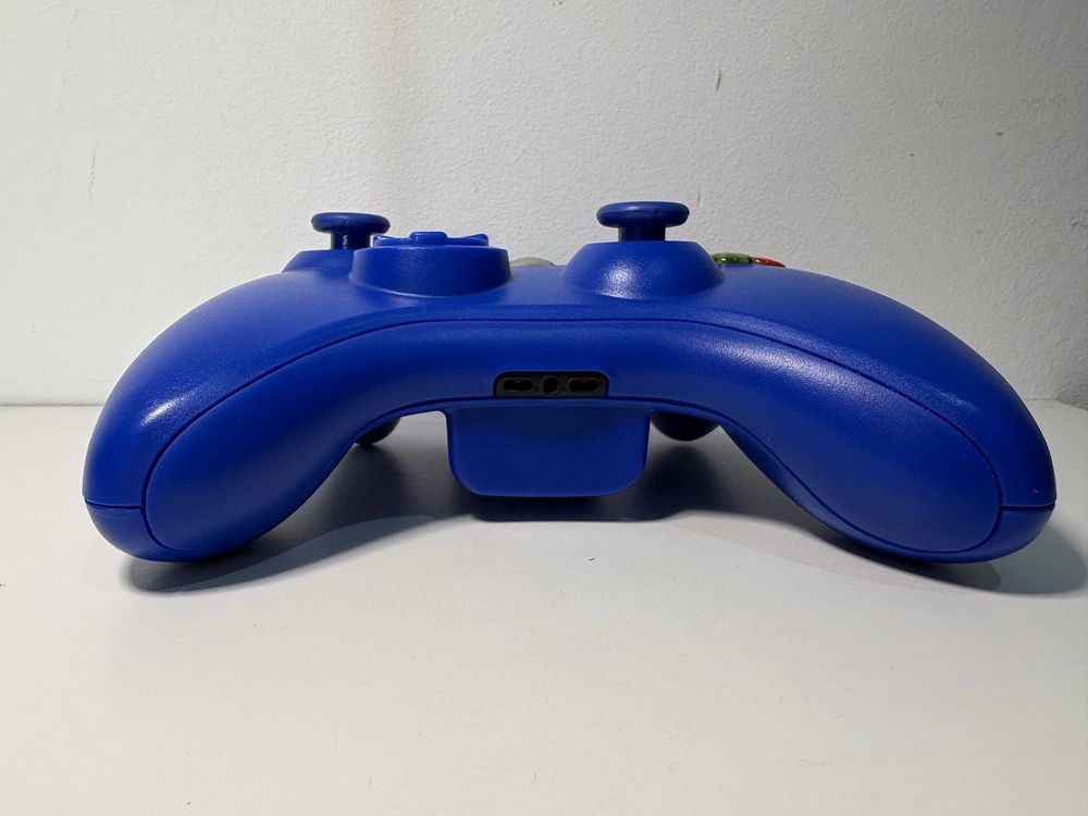 Kontroler Xbox 360 – niebieski korpus