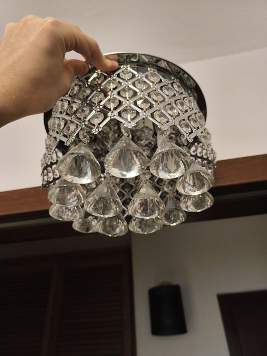 Kryształowy żyrandol led