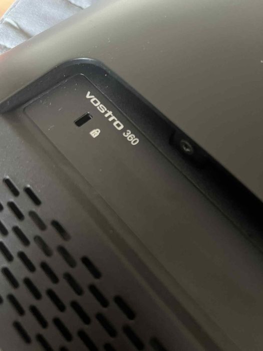 Komputer Dell z ekranem dotykowym