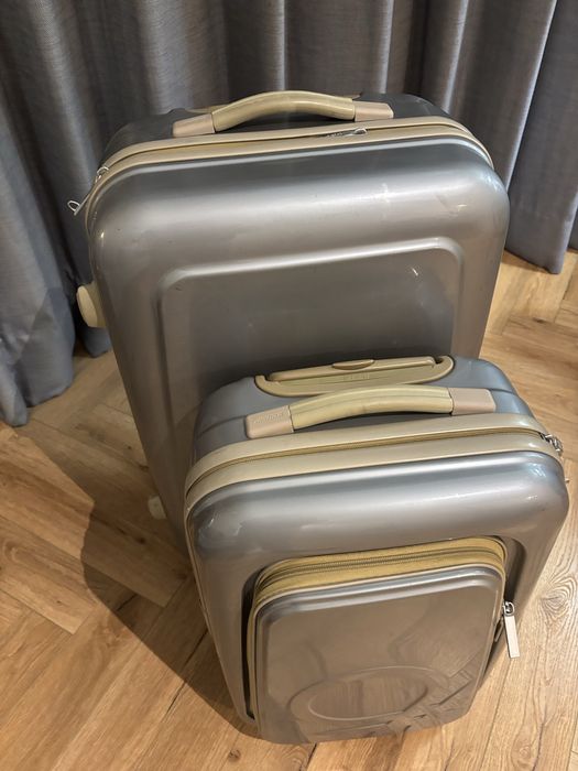 2 Malas/Trolleys de Viagem Benetton