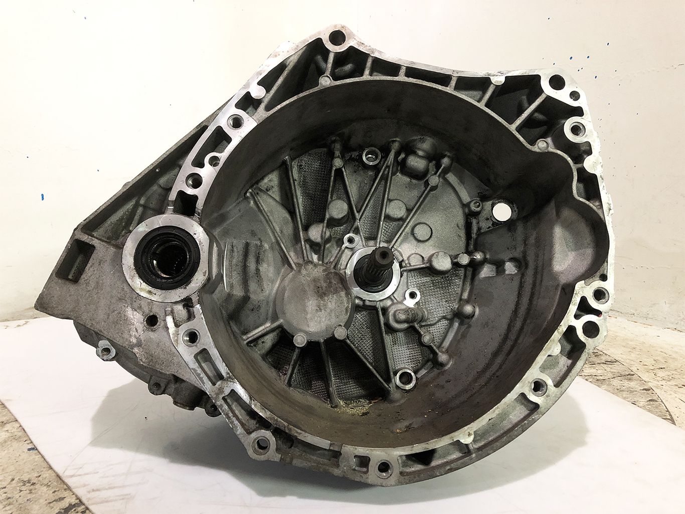 КПП механічна коробка передач TL4015 TL4017 2.0 RENAULT Megane LAGUNA