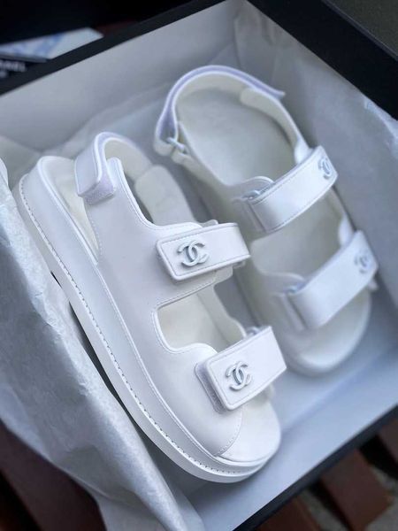 Женские сандалии Chanel Dad Sandals жіночі сандалі шанель